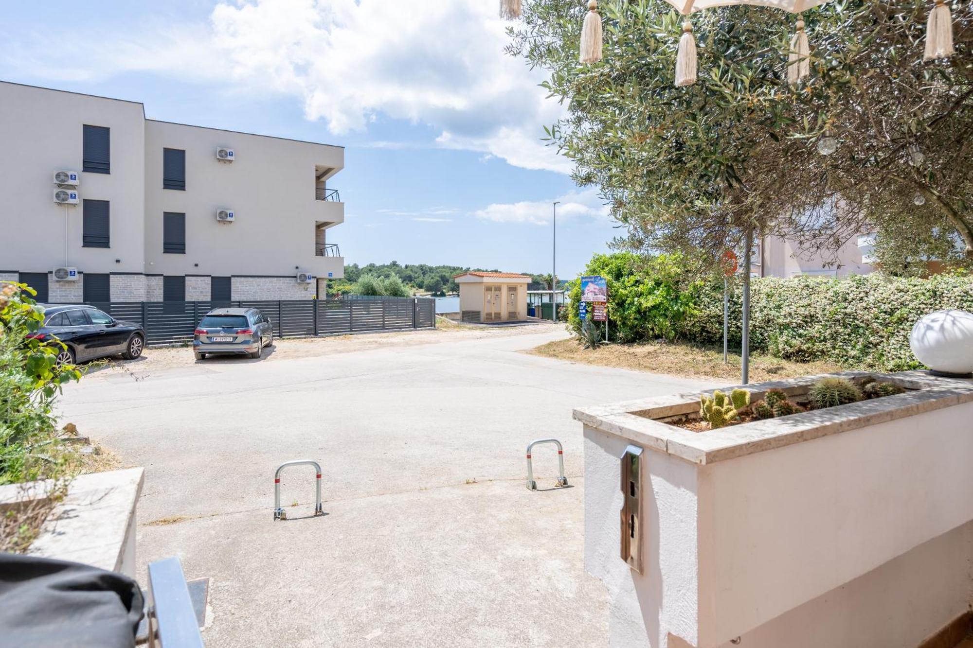 App Akumal-25M Zum Meer, Privatparkplatz, 50 Zoll Smart Tv, Sat Medulin Zewnętrze zdjęcie